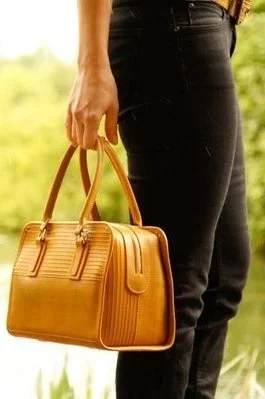12 Sustainable Vegan Leather Handbag Brands To Carry in 2024 Sustainably Chic